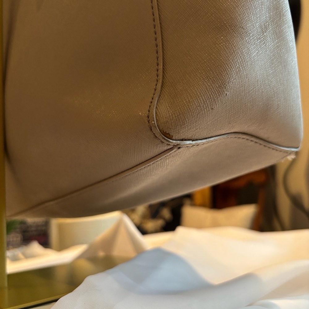 Tory Burch Leather Tote - Picture 5 of 17